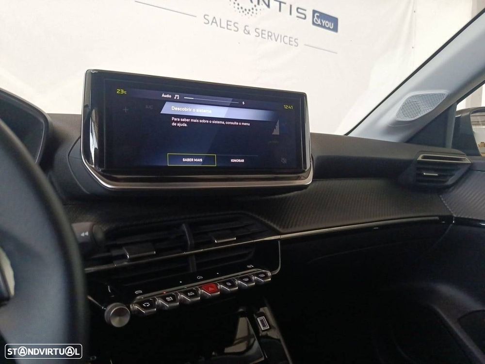 Peugeot 208 1.2 PureTech Allure EAT8 - 22