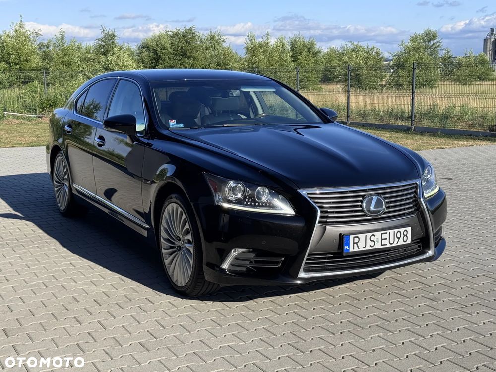 Lexus LS - 4