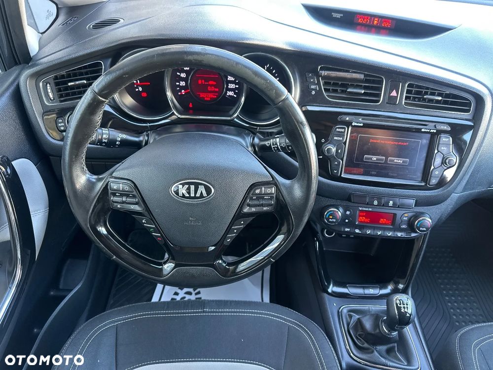 Kia Ceed - 22