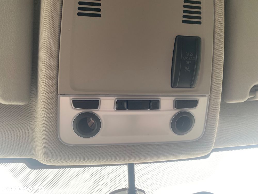 BMW X1 sDrive18i - 15