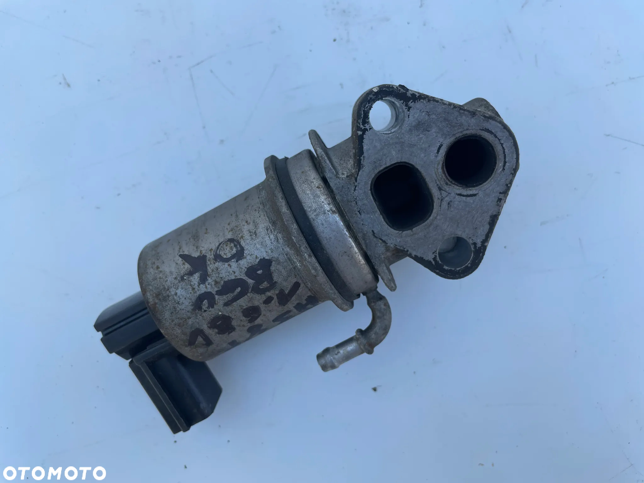 ZAWÓR EGR VW GOLF V AUDI A3 8P SEAT SKODA 1.6 8V 06A131501E - 5