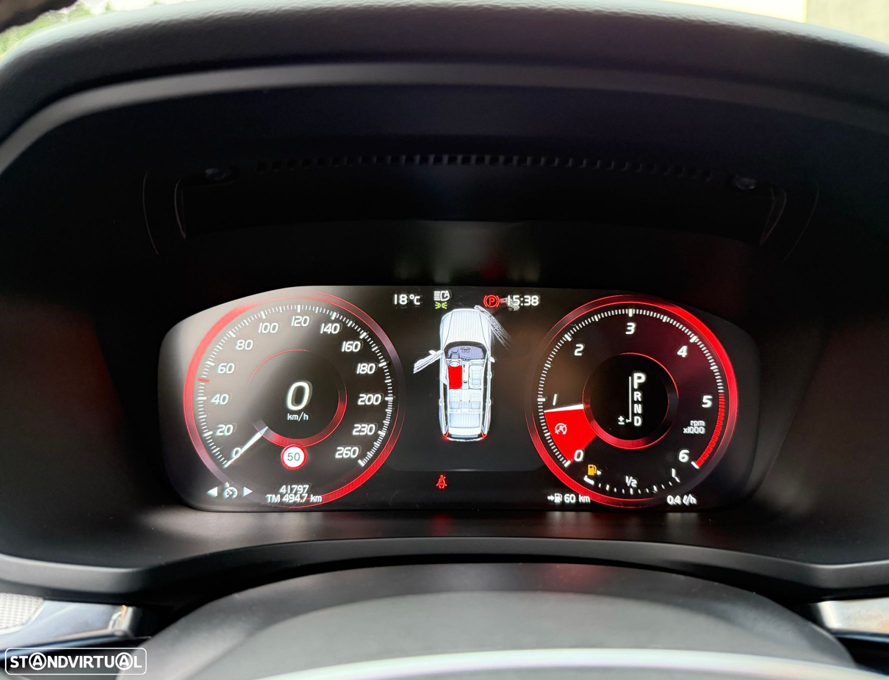 Volvo V60 2.0 D4 R-Design Geartronic - 15