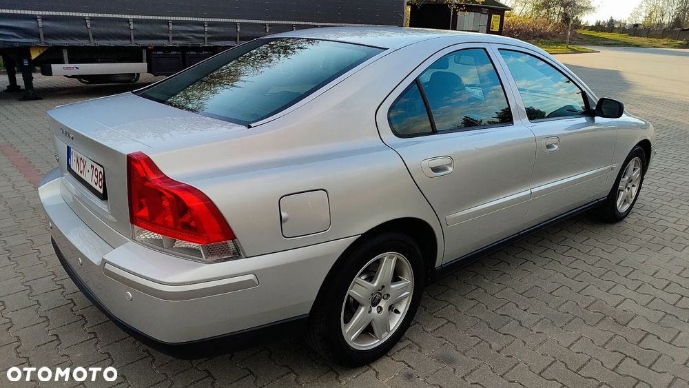 Volvo S60 D5 Kinetic - 6