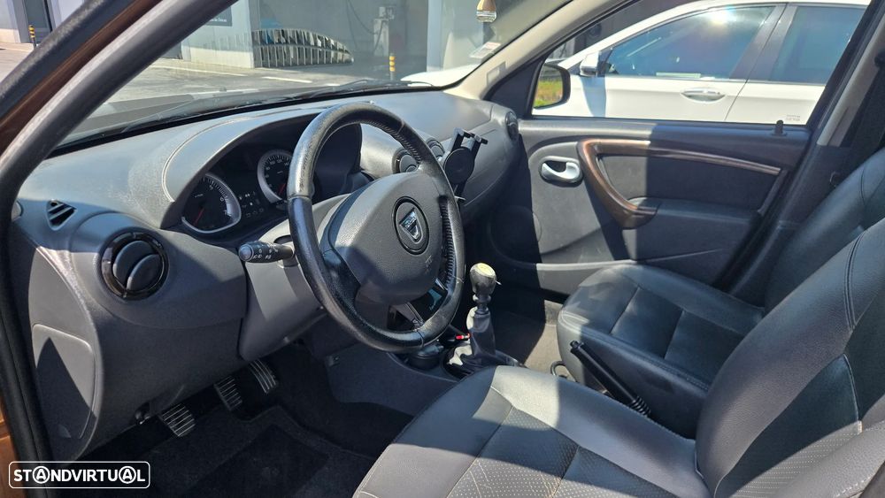 Dacia Duster 1.5 dCi Confort Cuir 4WD - 9