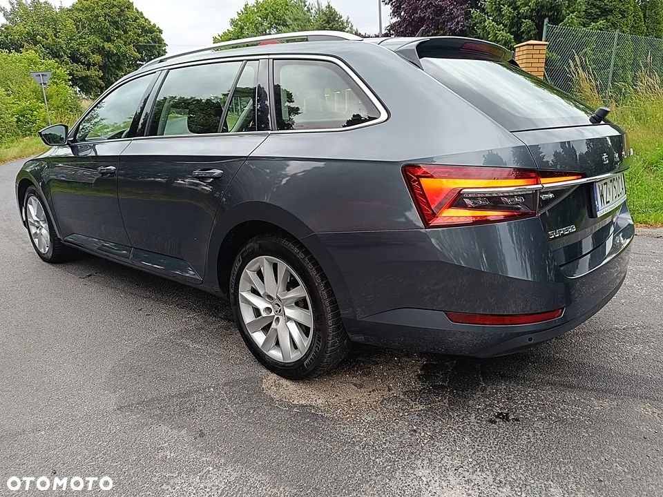 Skoda Superb 2.0 TDI Ambition DSG - 19