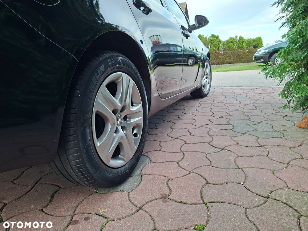 Opel Insignia 1.8 Cosmo - 24