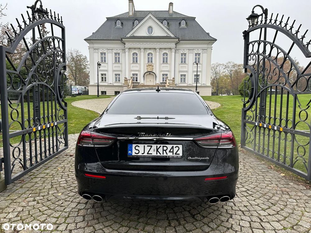 Maserati Quattroporte - 7