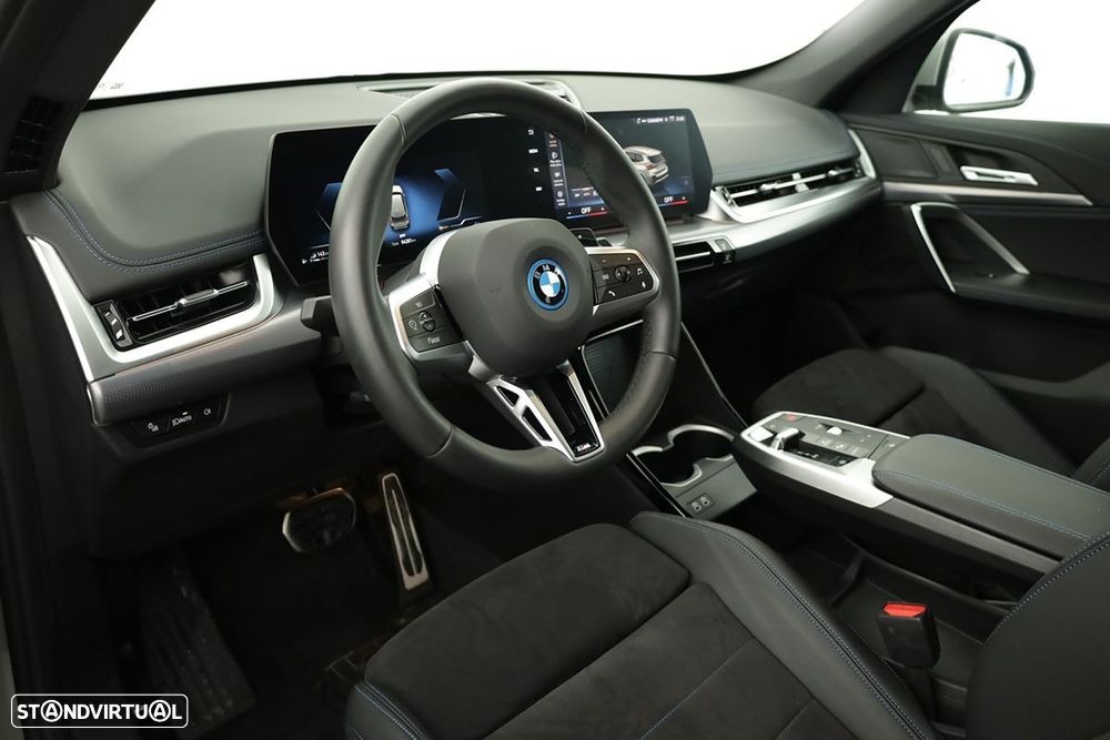 BMW X1 xDrive25e Pack Desportivo M - 8