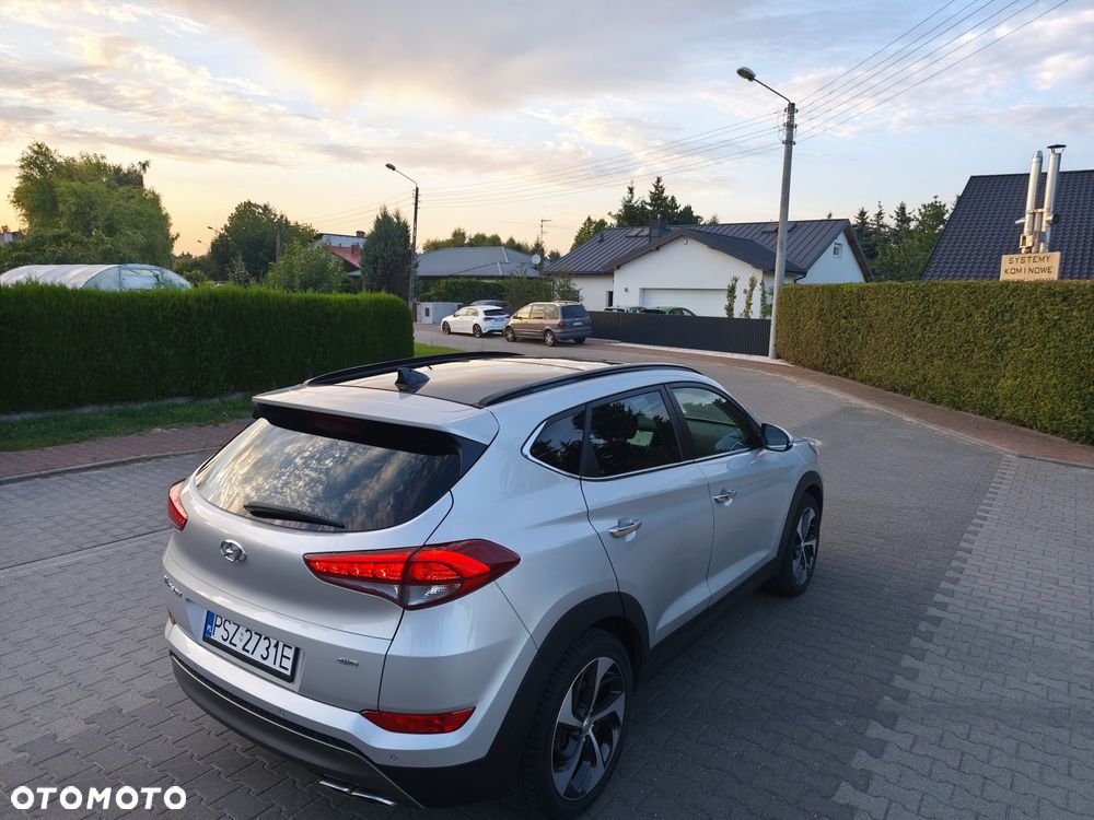 Hyundai Tucson 2.0 CRDi 4WD Automatik Premium - 17