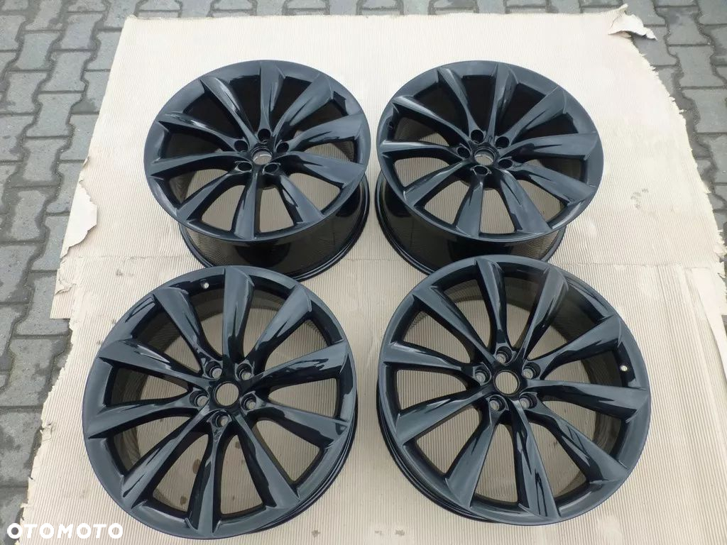Tesla X 22'' Oryginalne, Czarny połysk - 3