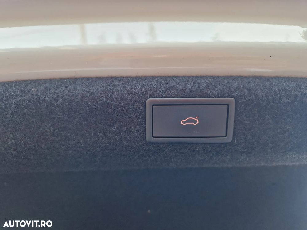 Skoda Superb 2.0 TDI DSG Ambition - 31