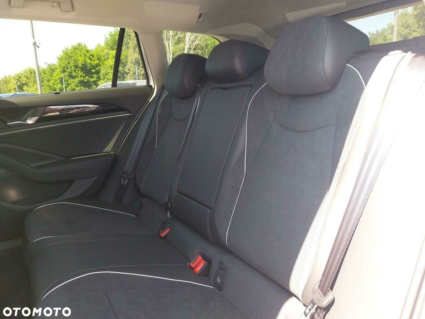 Volkswagen Passat - 18