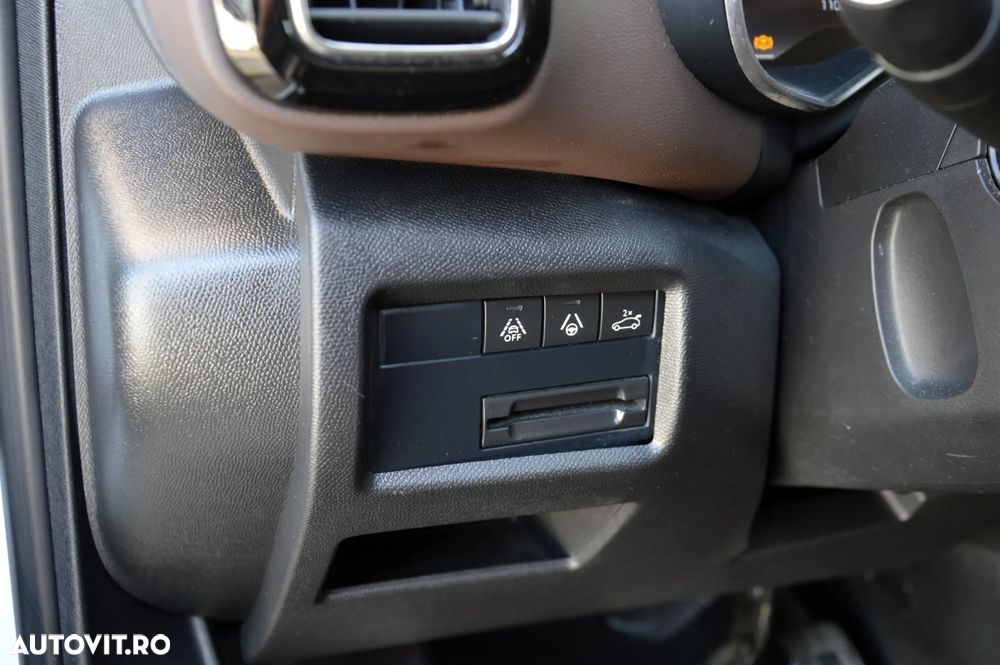 Citroën C5 Aircross 1.6 PureTech S&S EAT8 Shine - 25