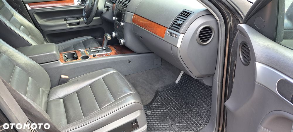 Volkswagen Touareg 3.2 V6 Automatik - 4