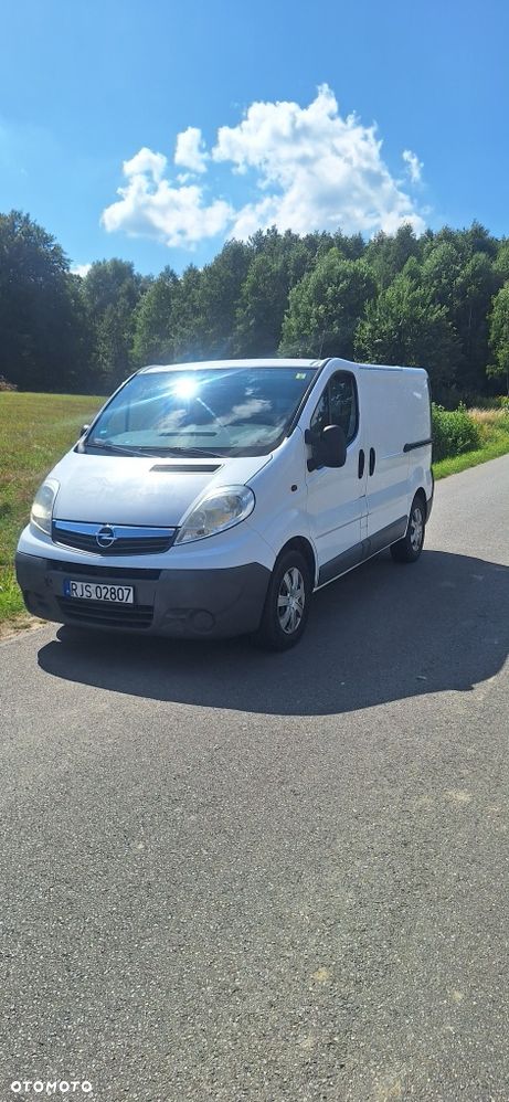 Opel Vivaro - 1