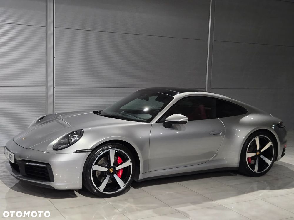 Porsche 911 Carrera 4S - 6