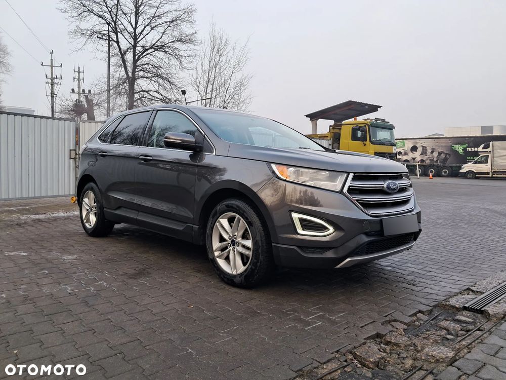 Ford Edge - 8