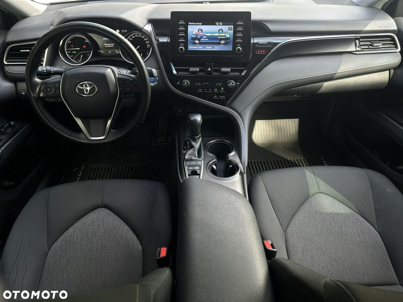 Toyota Camry - 9