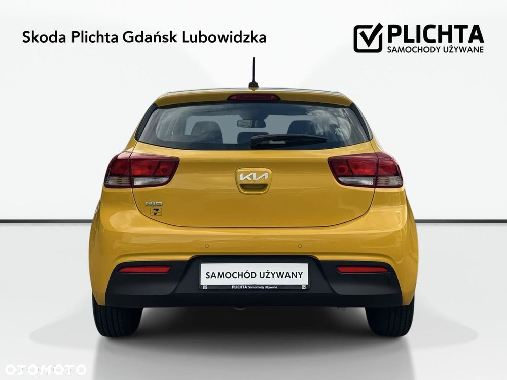 Kia Rio - 7