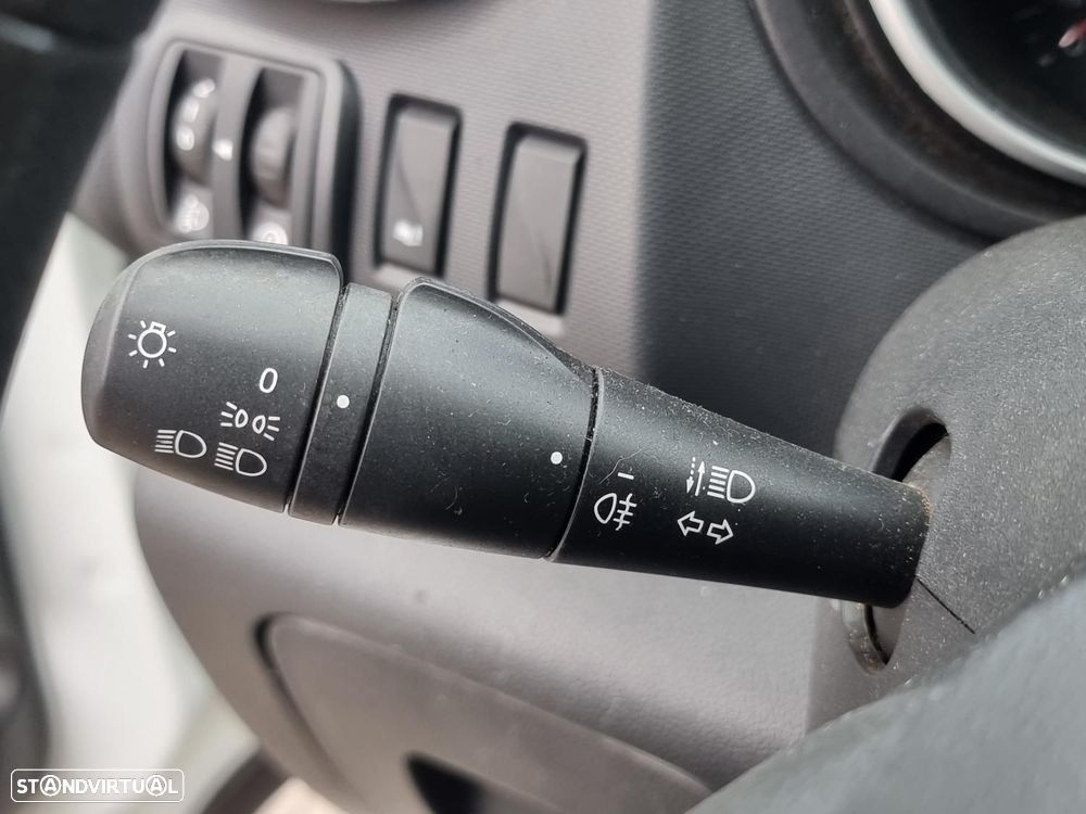 Renault Trafic 2.0 dCi L1H1 - IVA Dedutível - 17