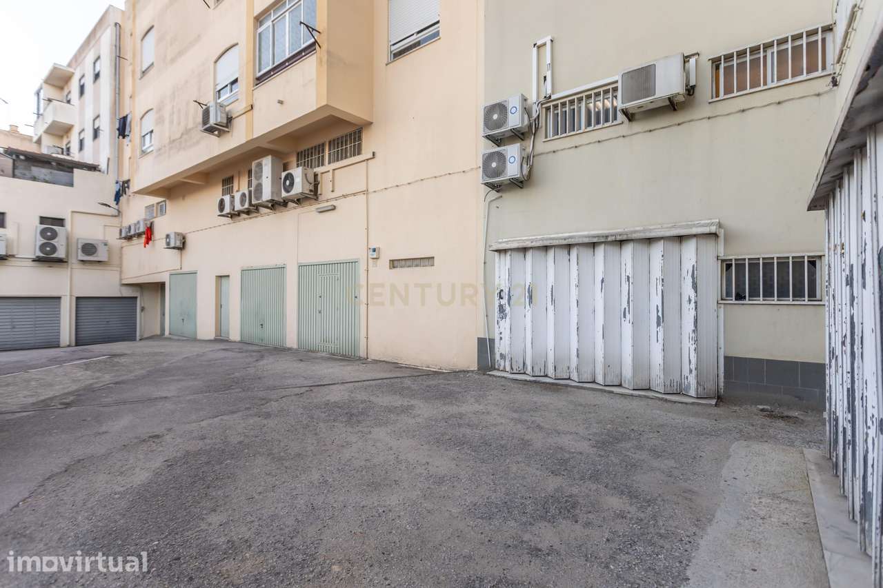 Lugar de Garagem Privativo - Av. Bento Jesus Caraça - Grande imagem: 5/19