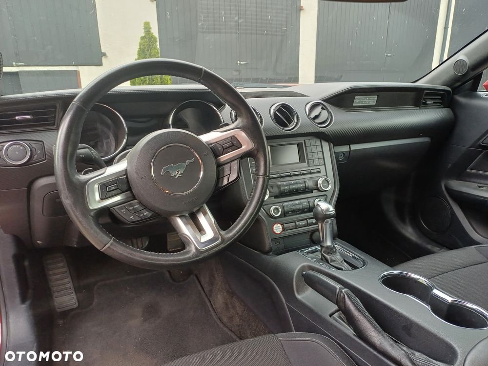 Ford Mustang 3.7 V6 - 8