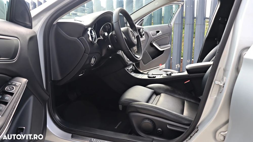 Mercedes-Benz GLA 220 d 4MATIC 7G-DCT Peak Edition - 12