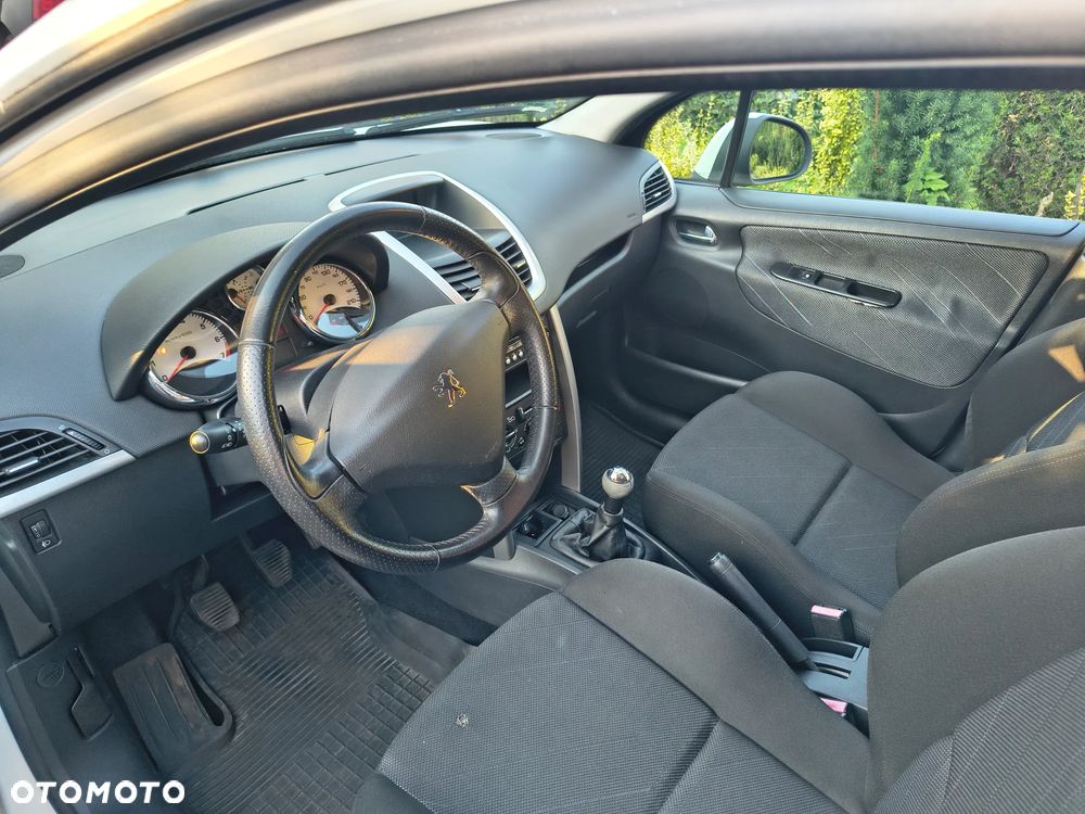 Peugeot 207 1.6 Premium - 7