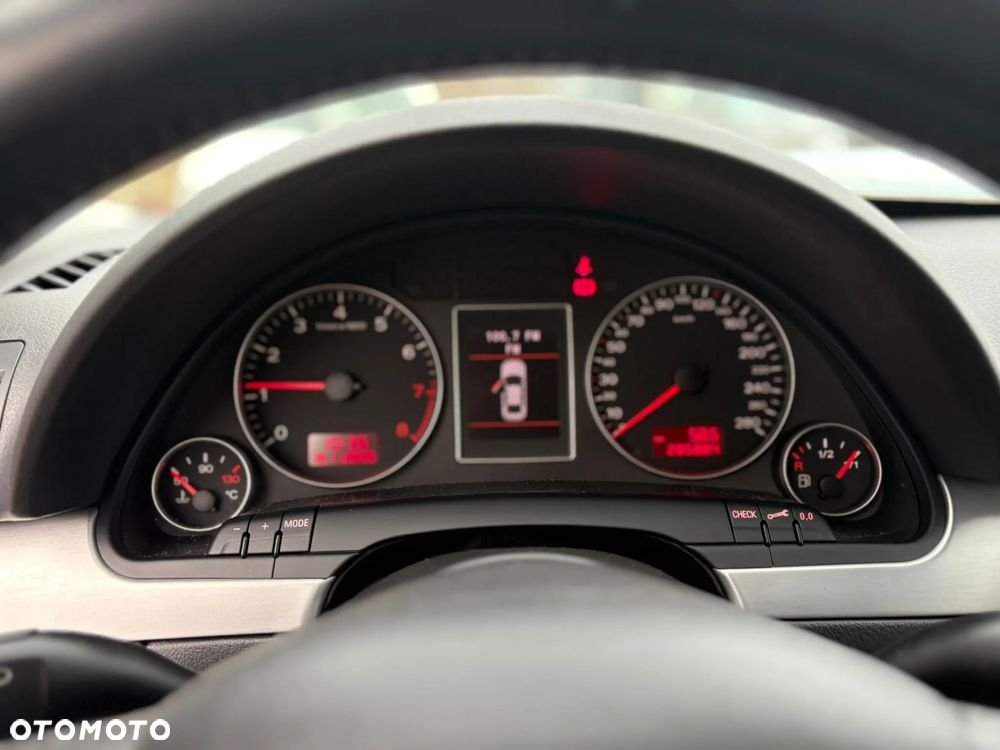 Audi A4 Avant 2.0 TFSI - 13