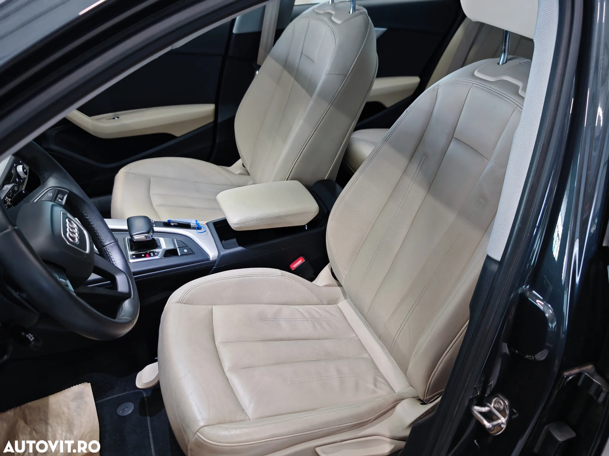 Audi A4 Avant 30 TDI S tronic - 22