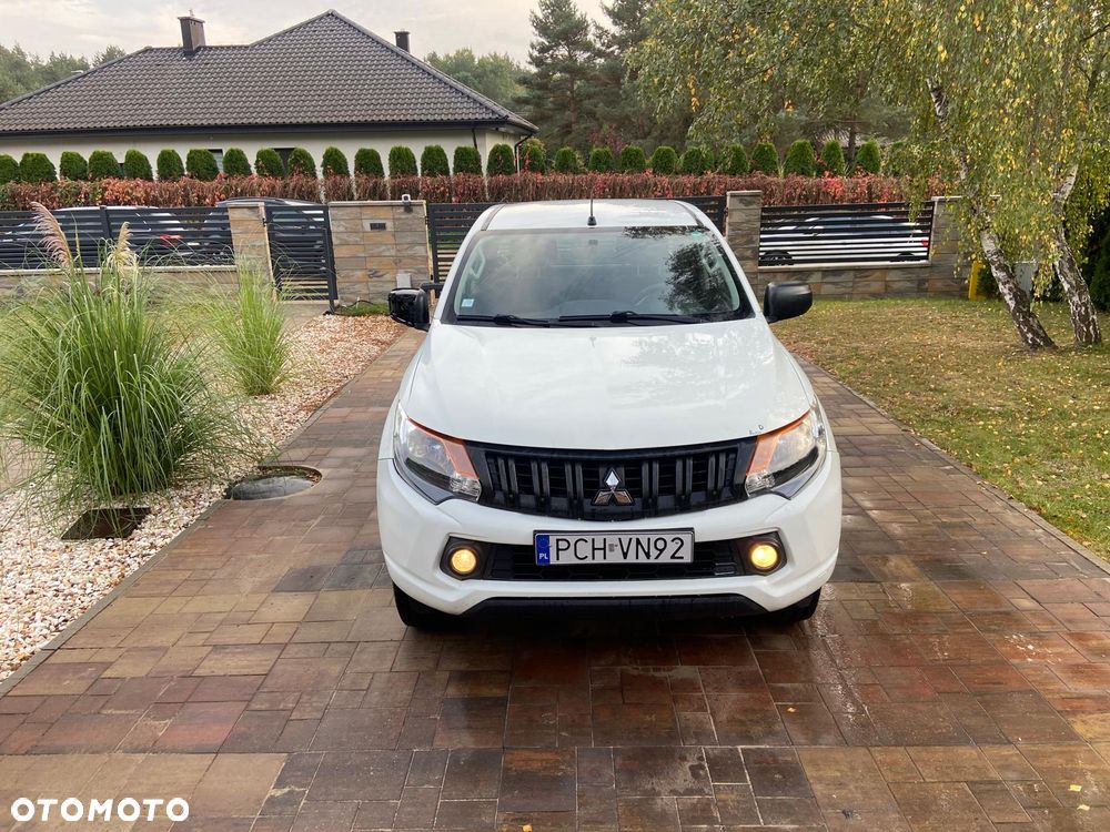 Mitsubishi L200 2016 photo 3