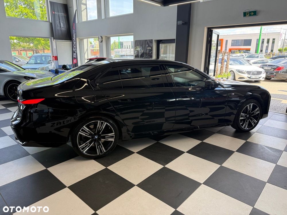 BMW Seria 7 - 5