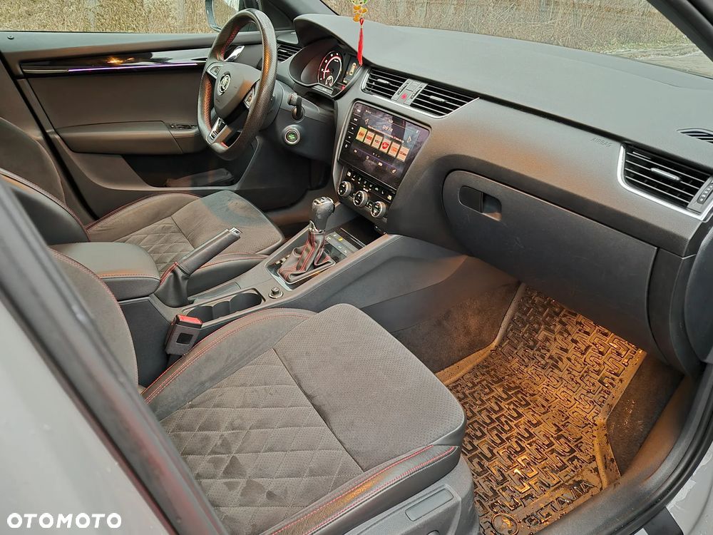 Skoda Octavia 2.0 TSI RS 245 DSG - 6