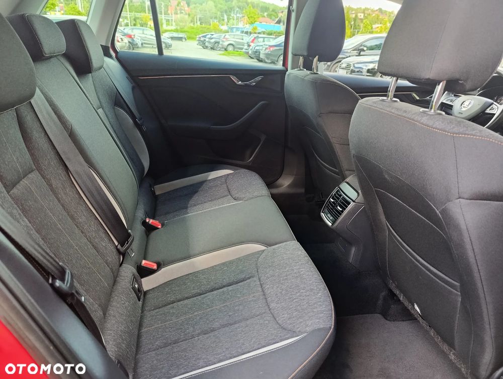 Skoda Kamiq 1.0 TSI DSG Clever - 17