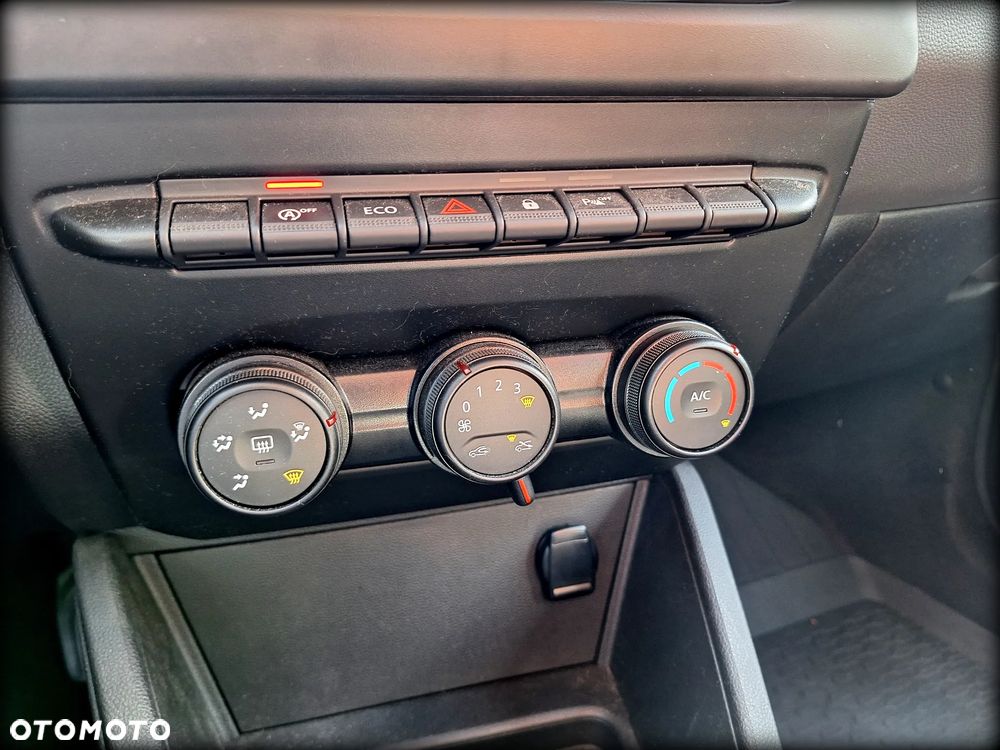 Dacia Duster 1.0 TCe Essential - 21