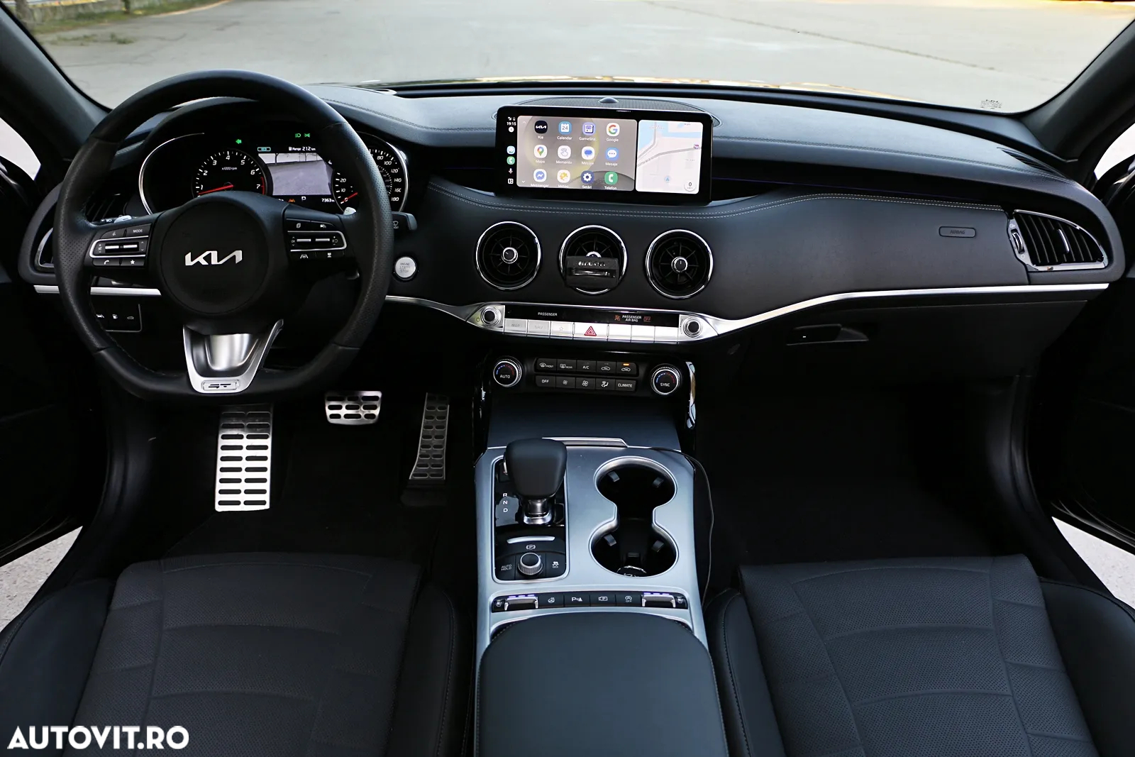 Kia Stinger 3.3 T-GDI AWD GT - 6