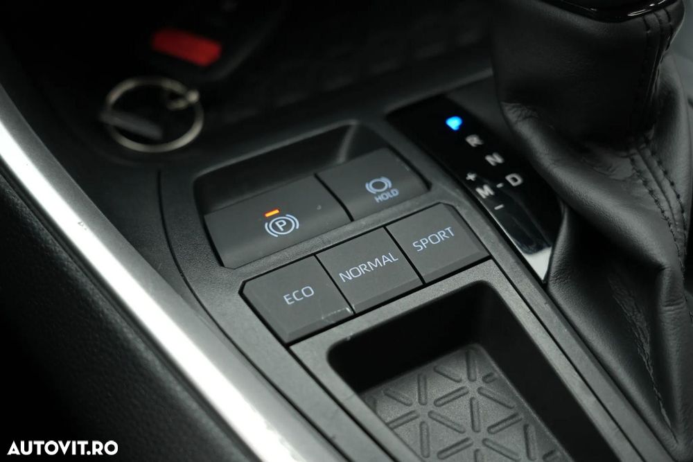 Toyota RAV4 2.0P CVT AWD Luxury - 26