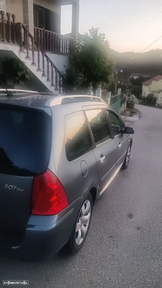 Peugeot 307 SW 1.6 HDi FAP Executive - 9