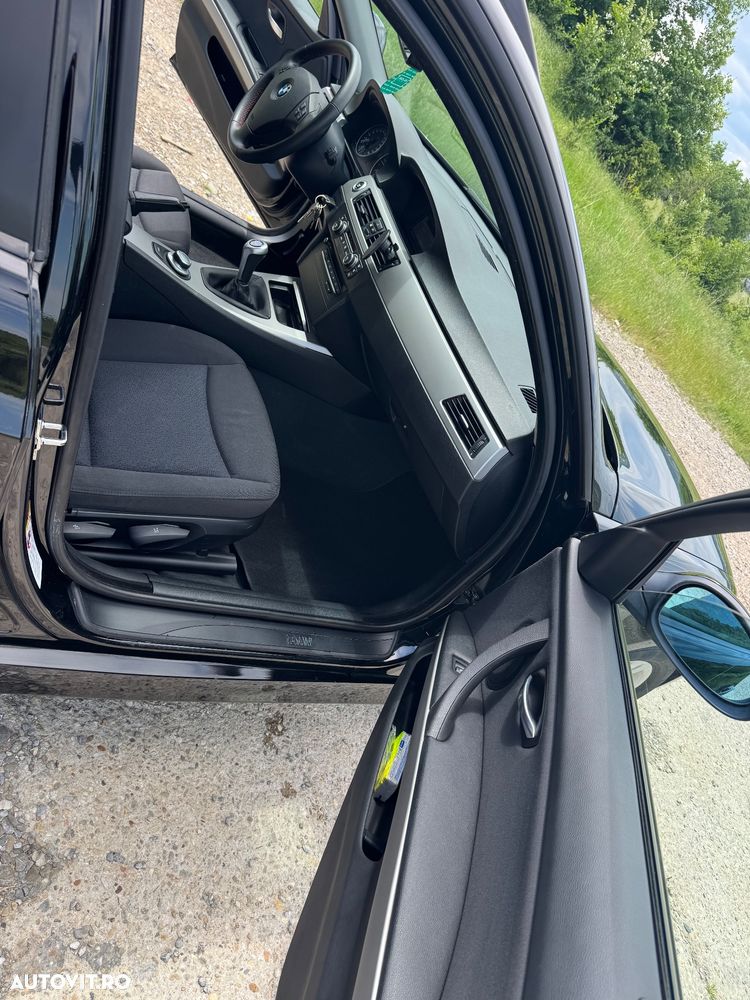 BMW Seria 3 318d - 6