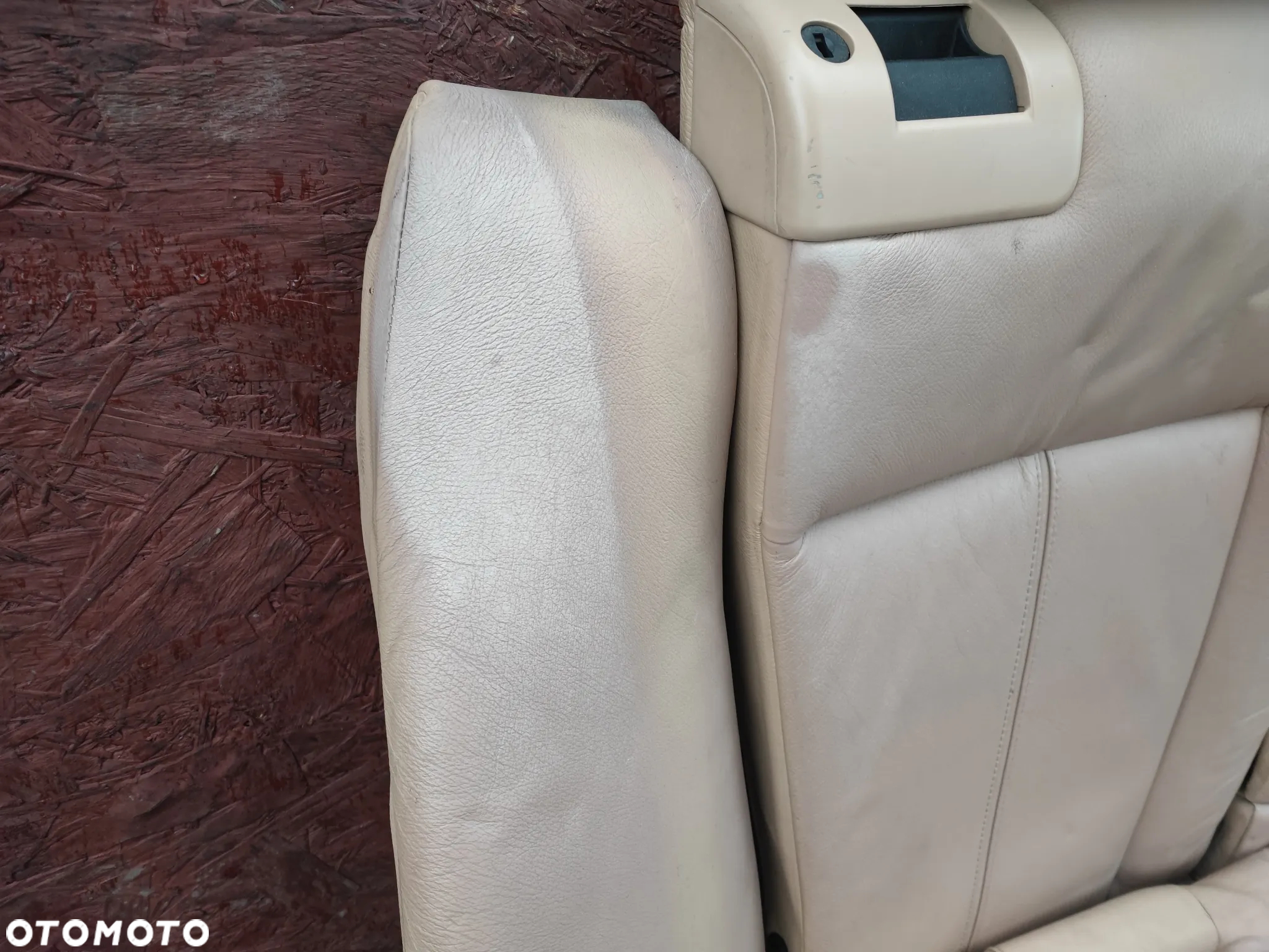 BMW E39 SEDAN ORYGINALNA KOMPLETNA KANAPA TYŁ SKŁADANA W KOLORZE BEŻOWYM / KREMOWYM / SANDBEIGE  O NR. 52 20 7 049 351 /  52 20 8 198 182 / 52 20 7 049 357 OEM - 11