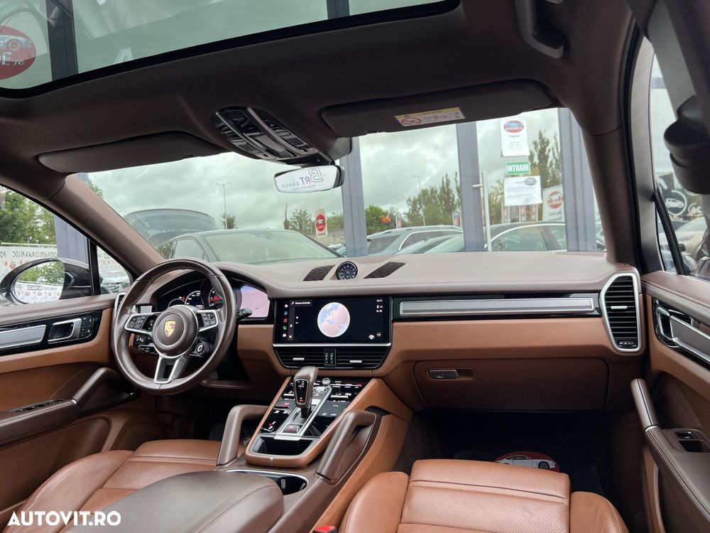 Porsche Cayenne - 6