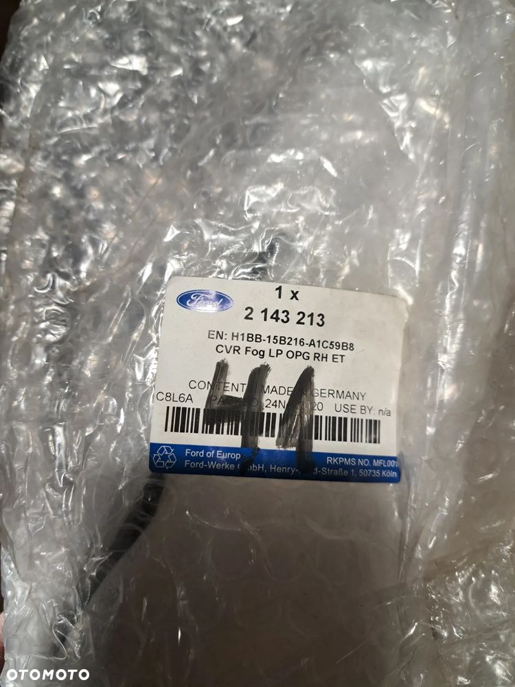 Prawa kratka w zderzak przedni Ford Fiesta MK-8 2143213 H1BB-15B216-A1 H1BB-15B216-A1C59B8 - 2