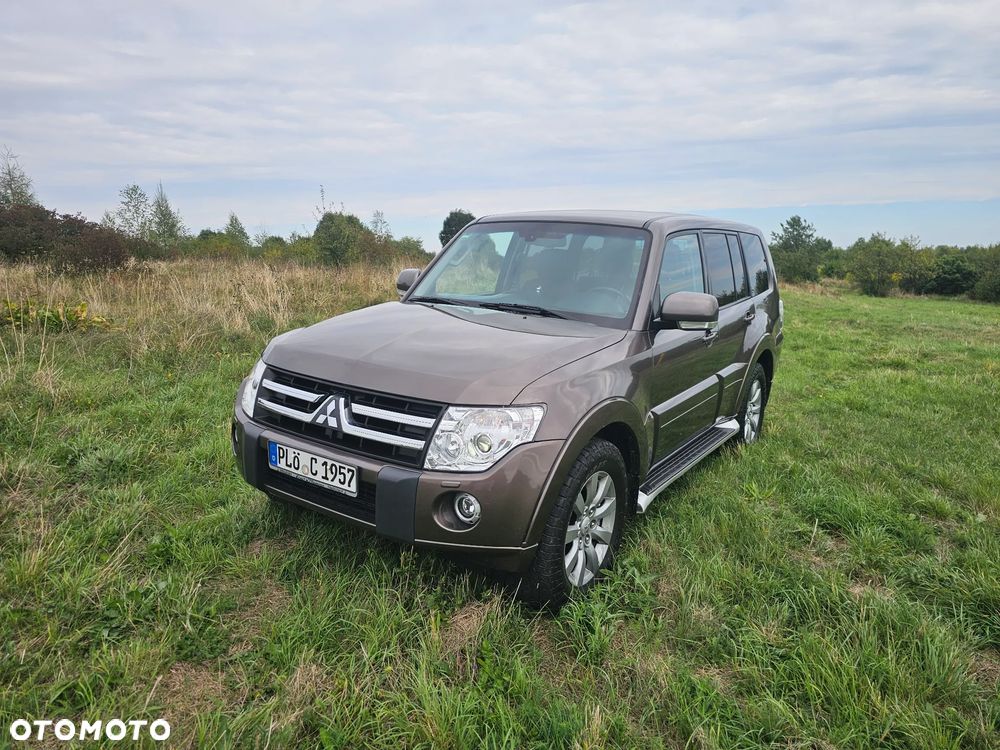Mitsubishi Pajero 3.2 DID Intense + - 14