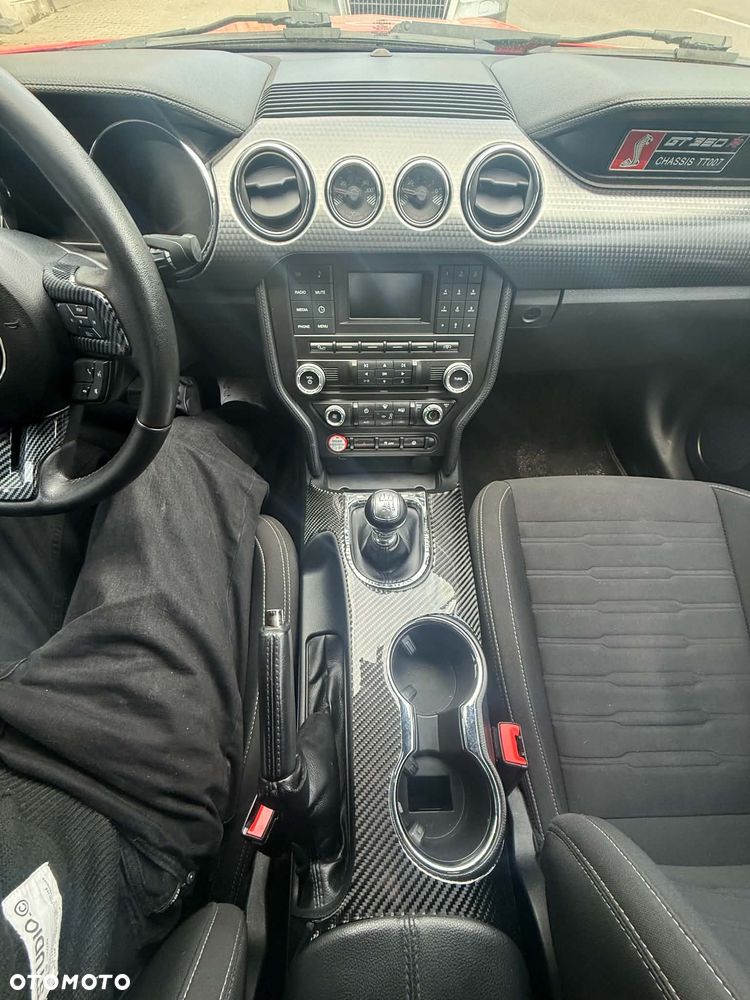 Ford Mustang 5.0 V8 GT - 11