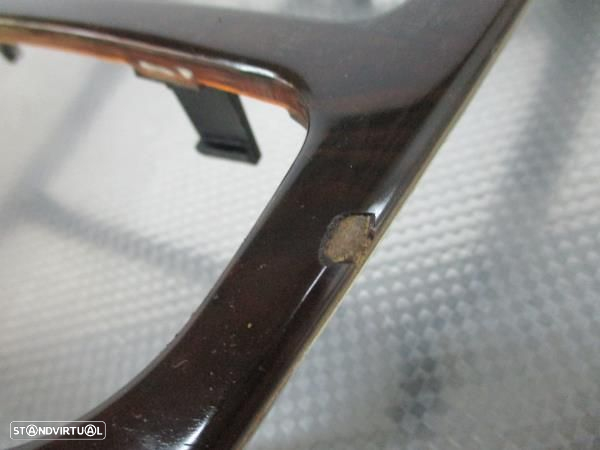 Moldura / Estrutura Consola Central / Rádio Mercedes-Benz C-Class (W20 - 6
