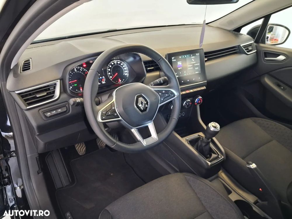Renault Clio V TCe 90 Evolution - 17