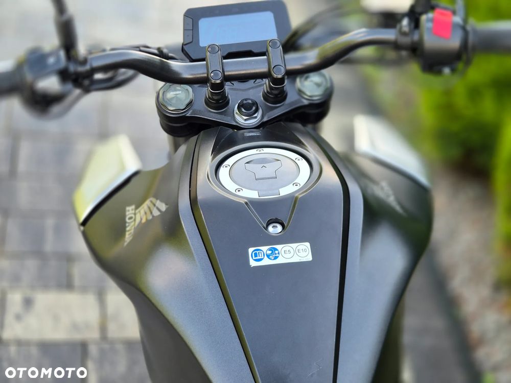 Honda CB - 18