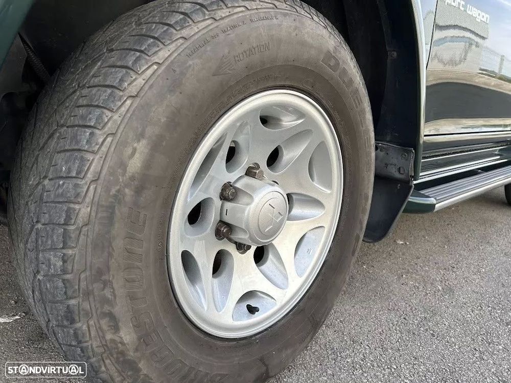 Mitsubishi Pajero Sport 2.5 TD GLS - 12