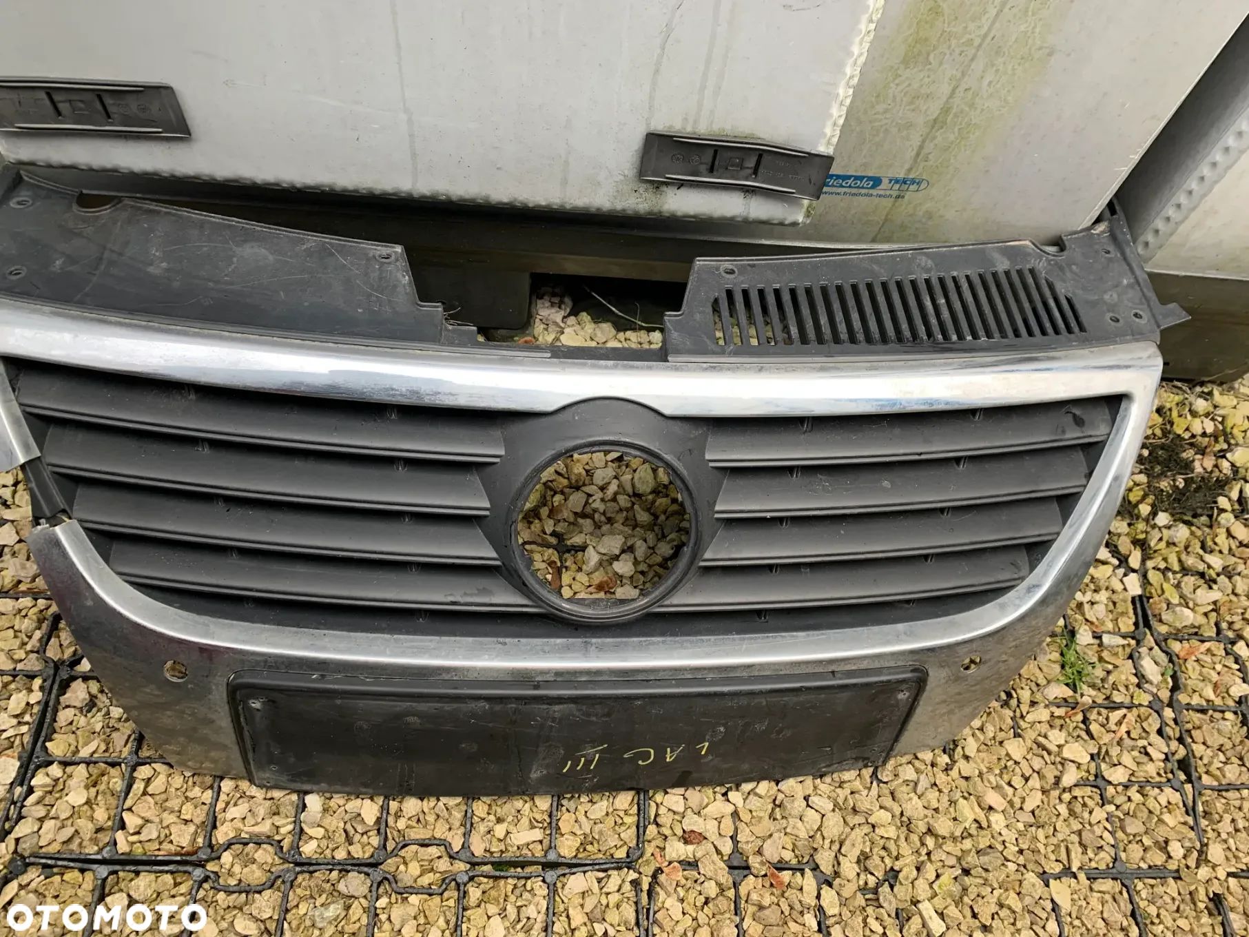 ATRAPA GRILL PRZÓD PRZEDNI VW PASSAT B6 - 1