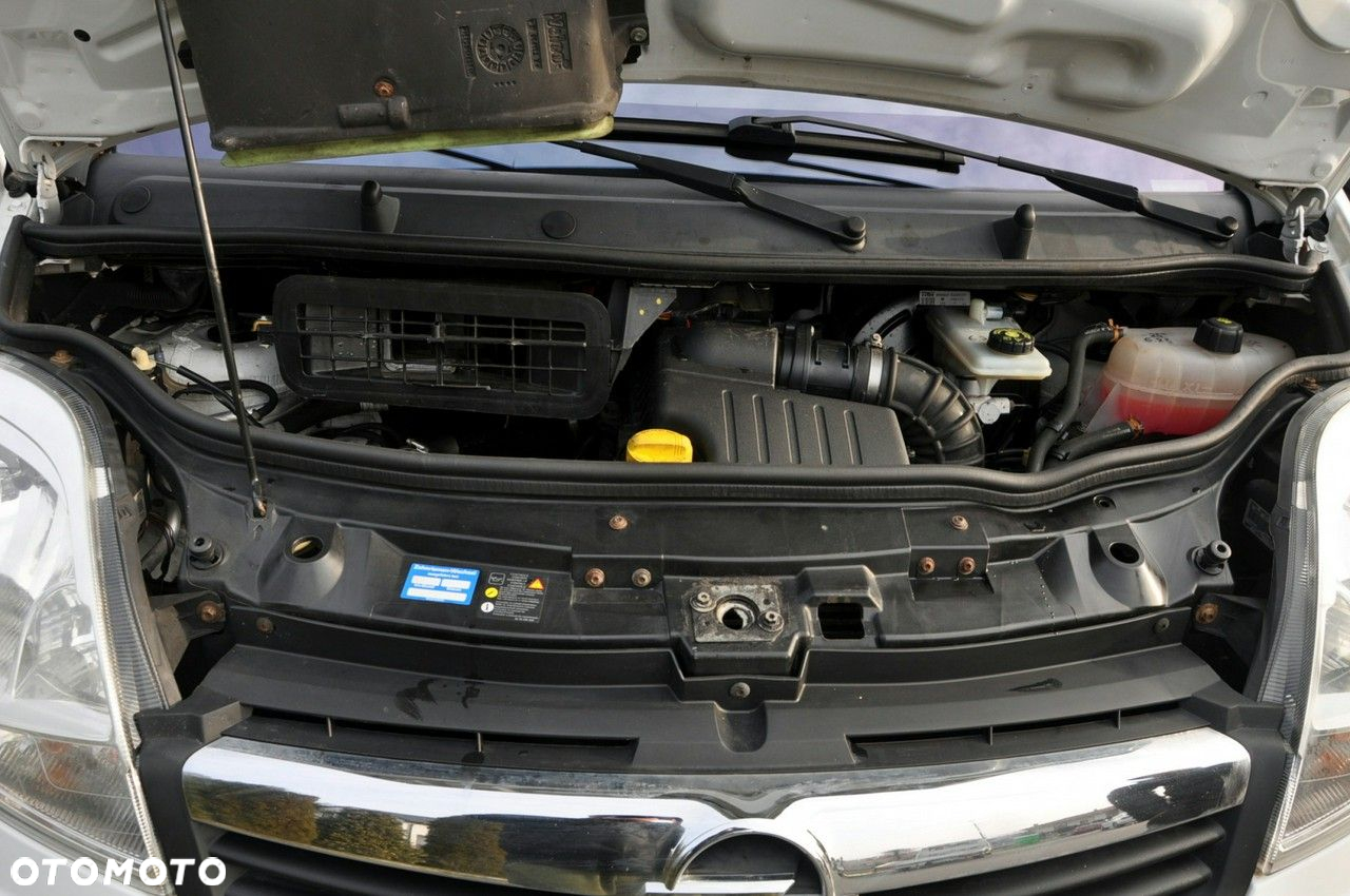 Opel Vivaro - 35